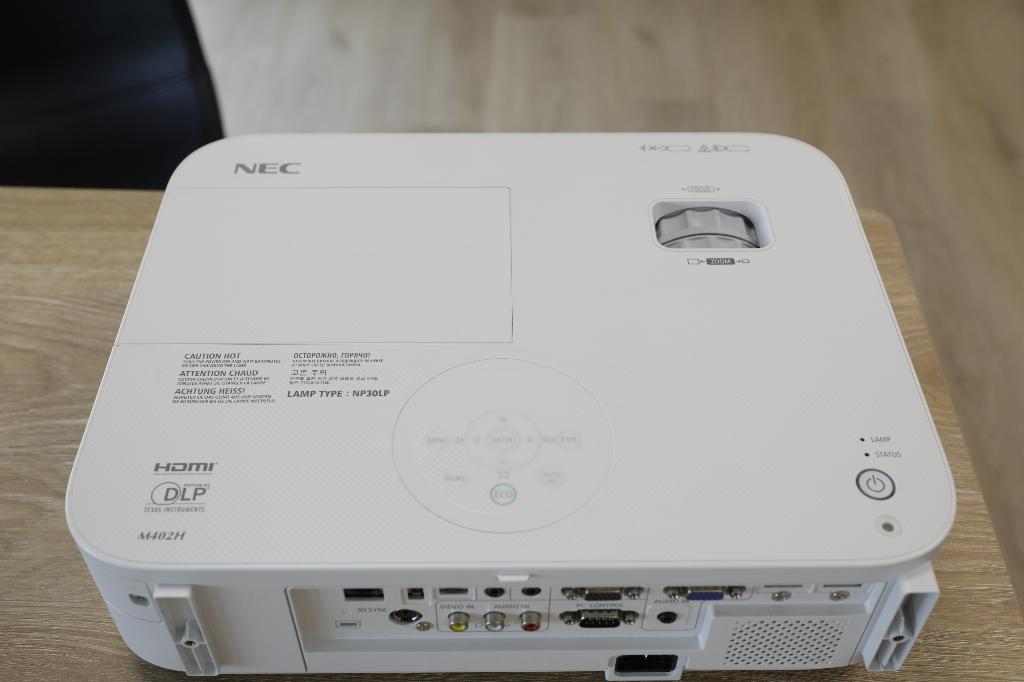 projector NEC M402H, Ophalen, Gebruikt, NEC, LCD