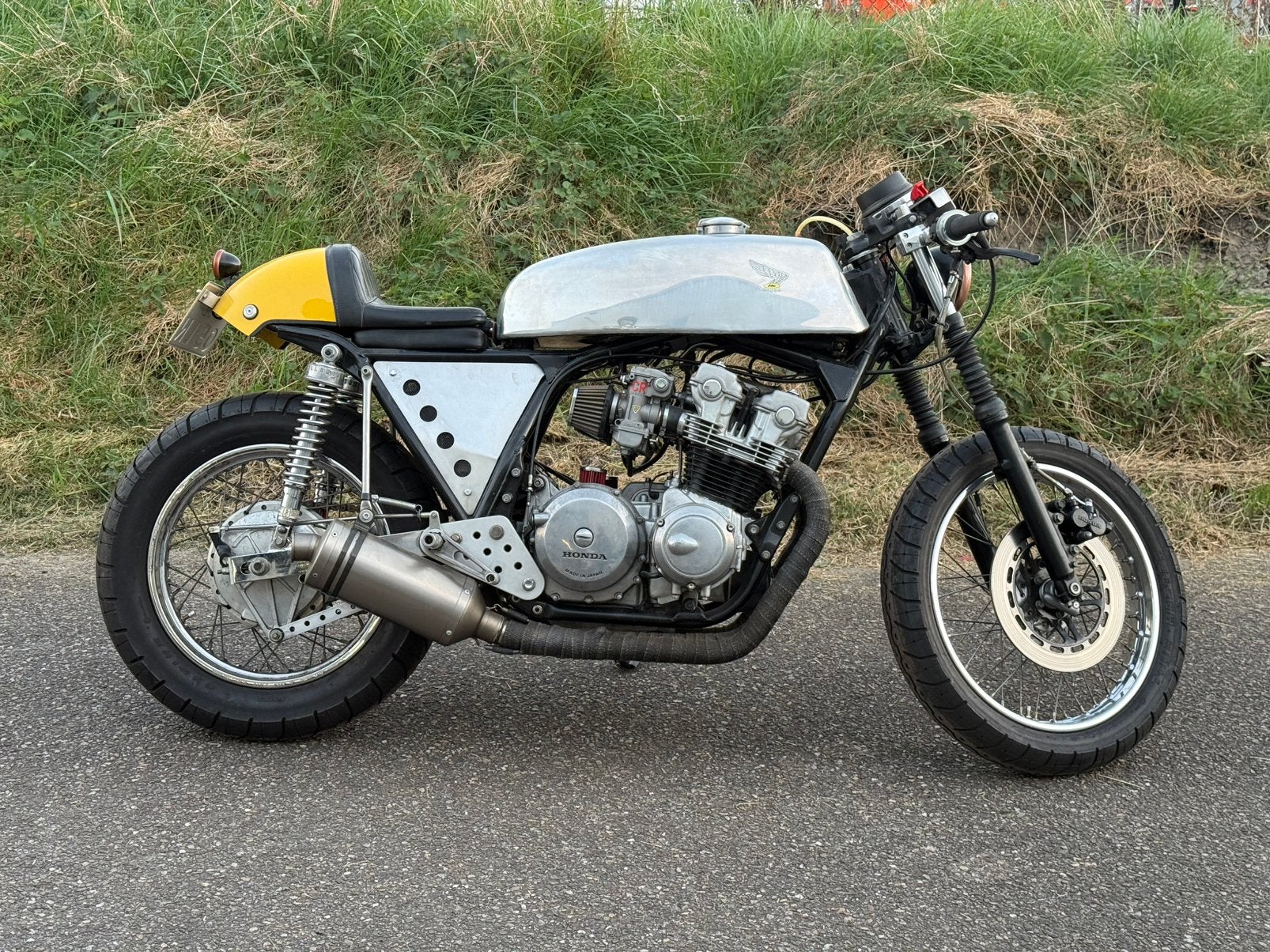 Honda CB 750 caferacer onderdelen, Ophalen