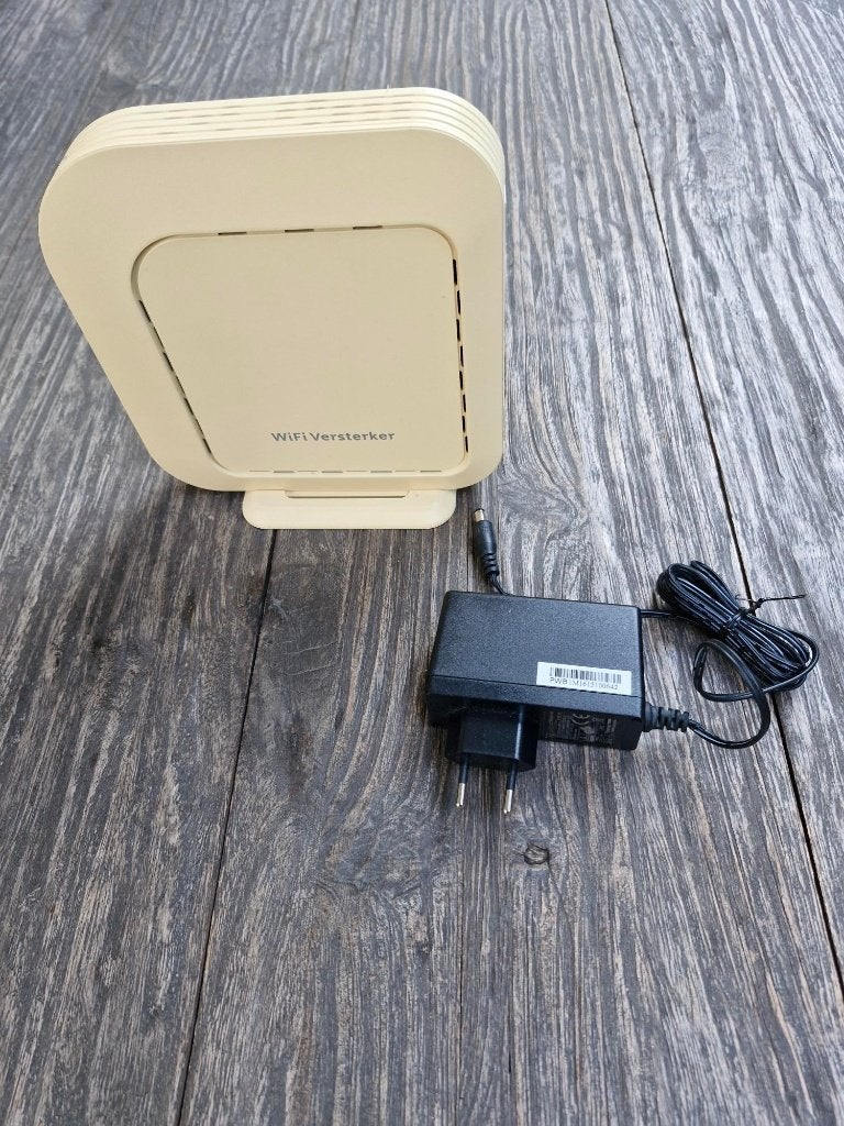 Arcadyan Wifiversterker dual band concurrent 2.45 GHz AC, Ophalen of Verzenden, Zo goed als nieuw, Arcadyan