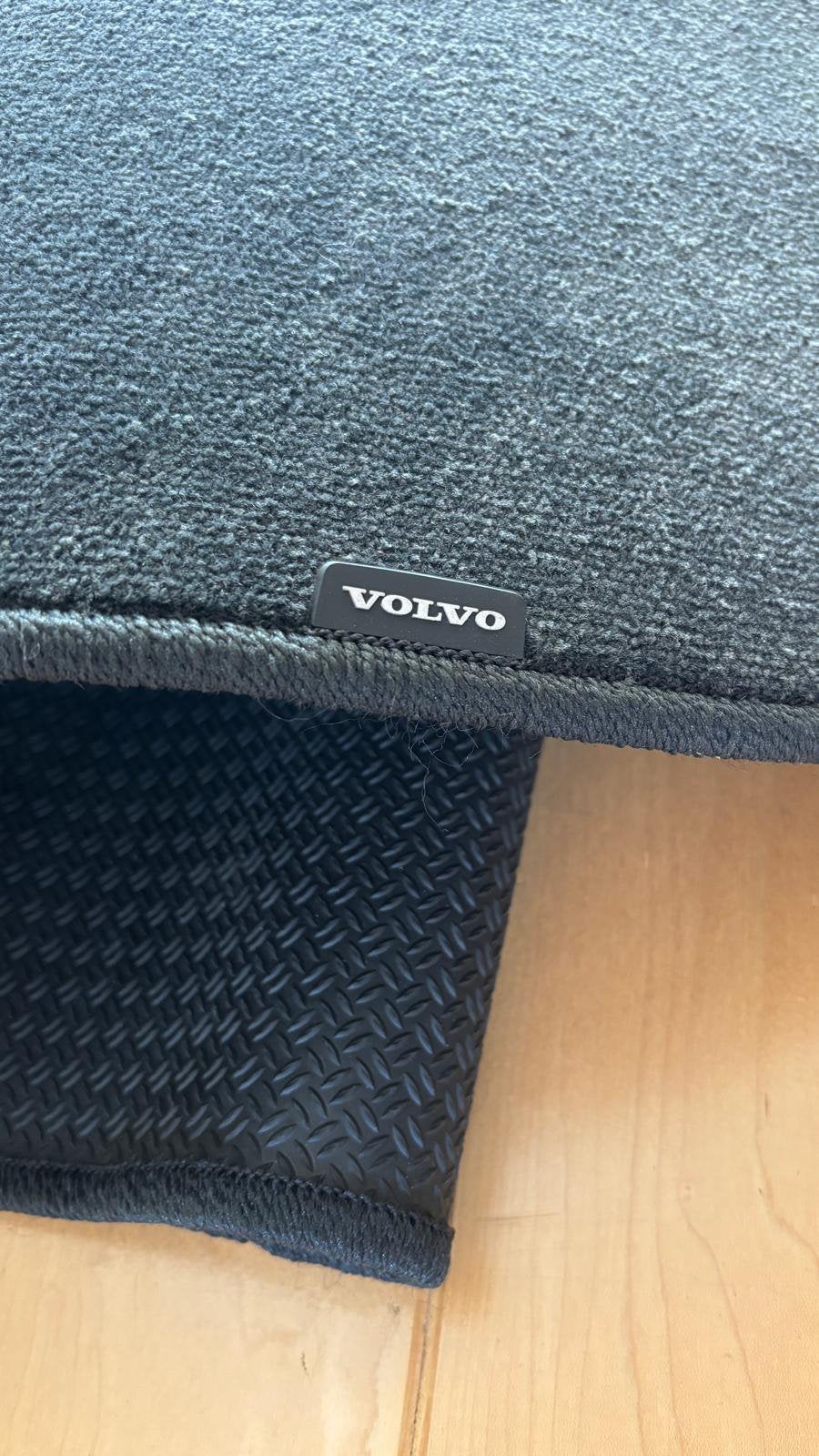 Kofferbakmat Volvo V60 (t/m 2018), Ophalen, Zo goed als nieuw