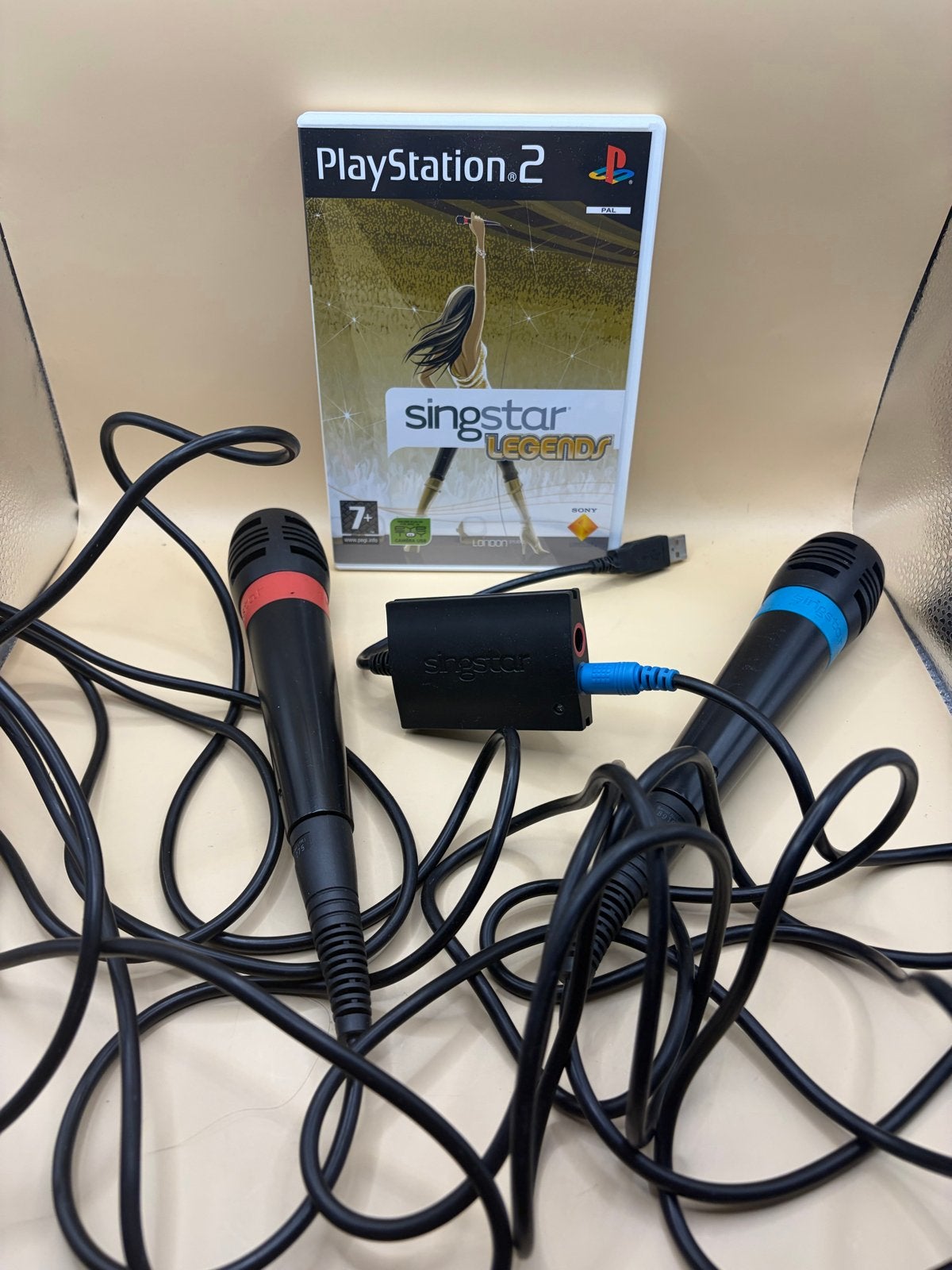 SingStar Legends PlayStation 2 met 2 microfoons, Spelcomputers en Games, Muziek, Gebruikt, 2 spelers, Eén computer