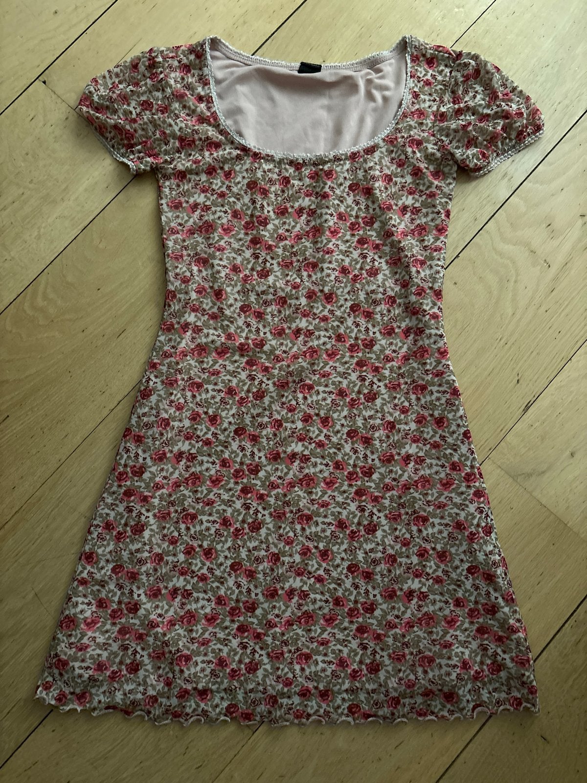 Urban Outfitters jurk met bloemenprint - Maat S, Meerkleurig, Ophalen of Verzenden, Maat 36 (S), Gedragen