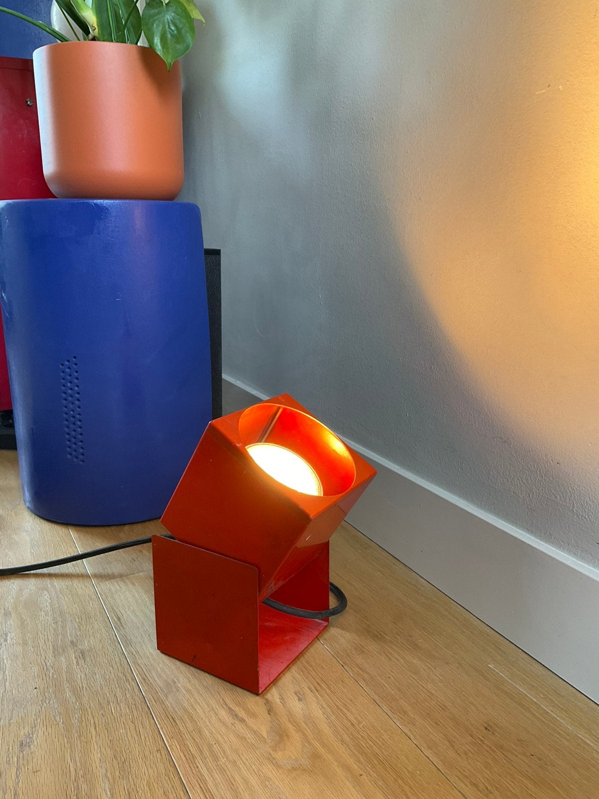 Space age Phillips block lamp rood e27 inc, Ophalen of Verzenden, Zo goed als nieuw, Minder dan 100 cm