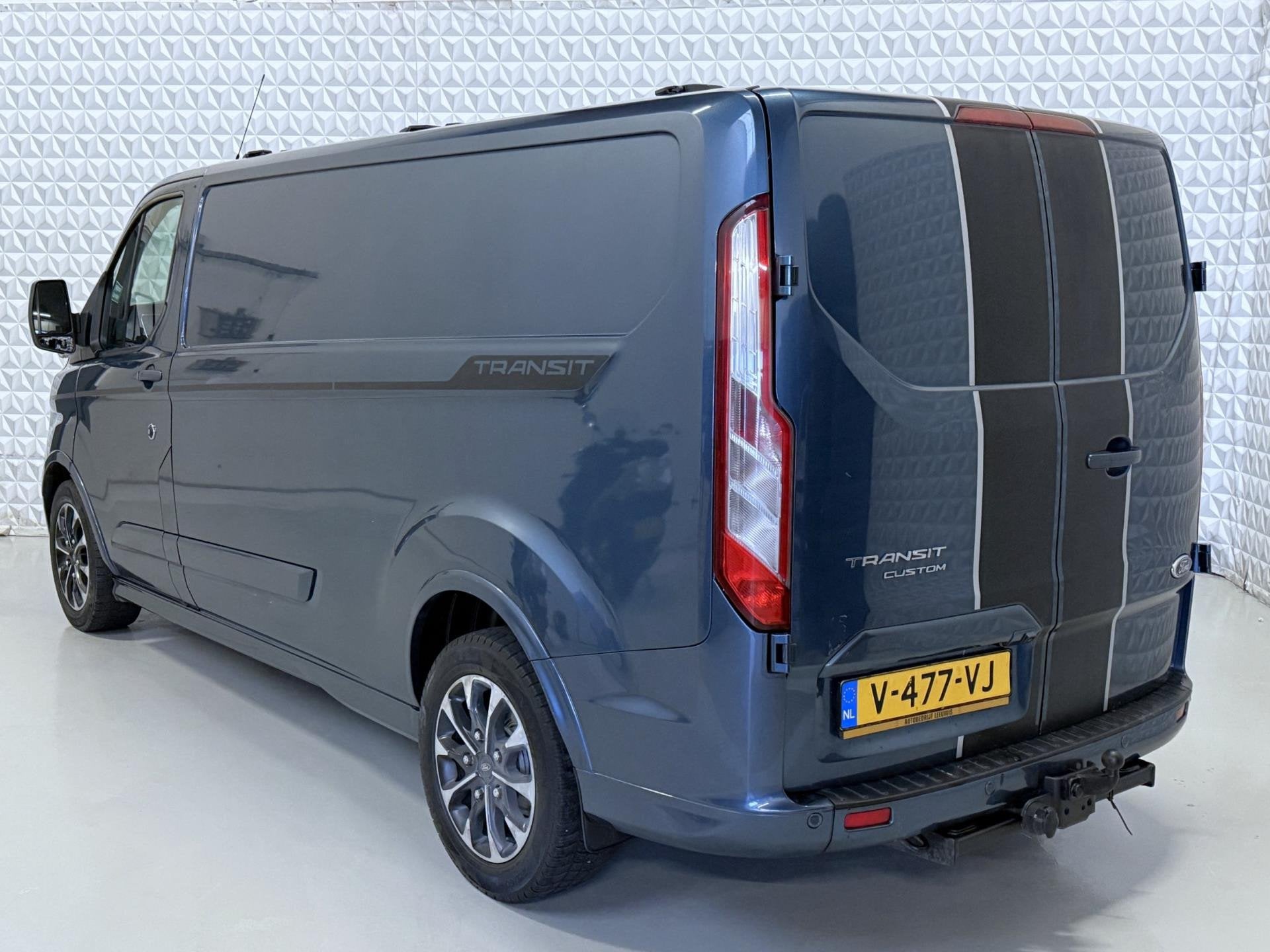 Ford Transit Custom 310 2.0 TDCI L2H1 Sport / MARGE! (2019), Voorwielaandrijving, 15 km/l, Euro 6, 4 cilinders