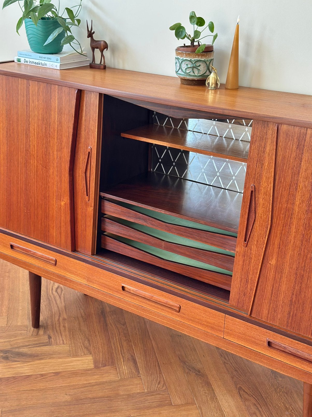 Vintage highboard Deens teak hout jaren 50/60/70, Huis en Inrichting, Ophalen, Gebruikt, Met deur(en), 150 tot 200 cm