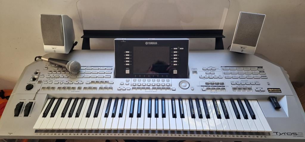 Yamaha Tyros 2 compleet met mic. Enz., Ophalen of Verzenden, Gebruikt, 61 toetsen, Yamaha