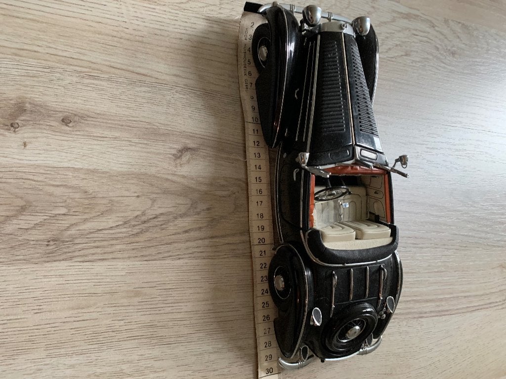 Modelauto, Hobby en Vrije tijd, Ophalen of Verzenden, Bburago