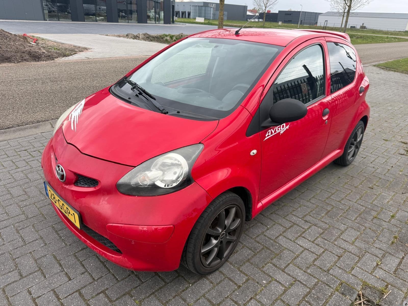 Toyota Aygo 1.0-12V voor handige klusser, Voorwielaandrijving, Gebruikt, 4 stoelen, 68 pk