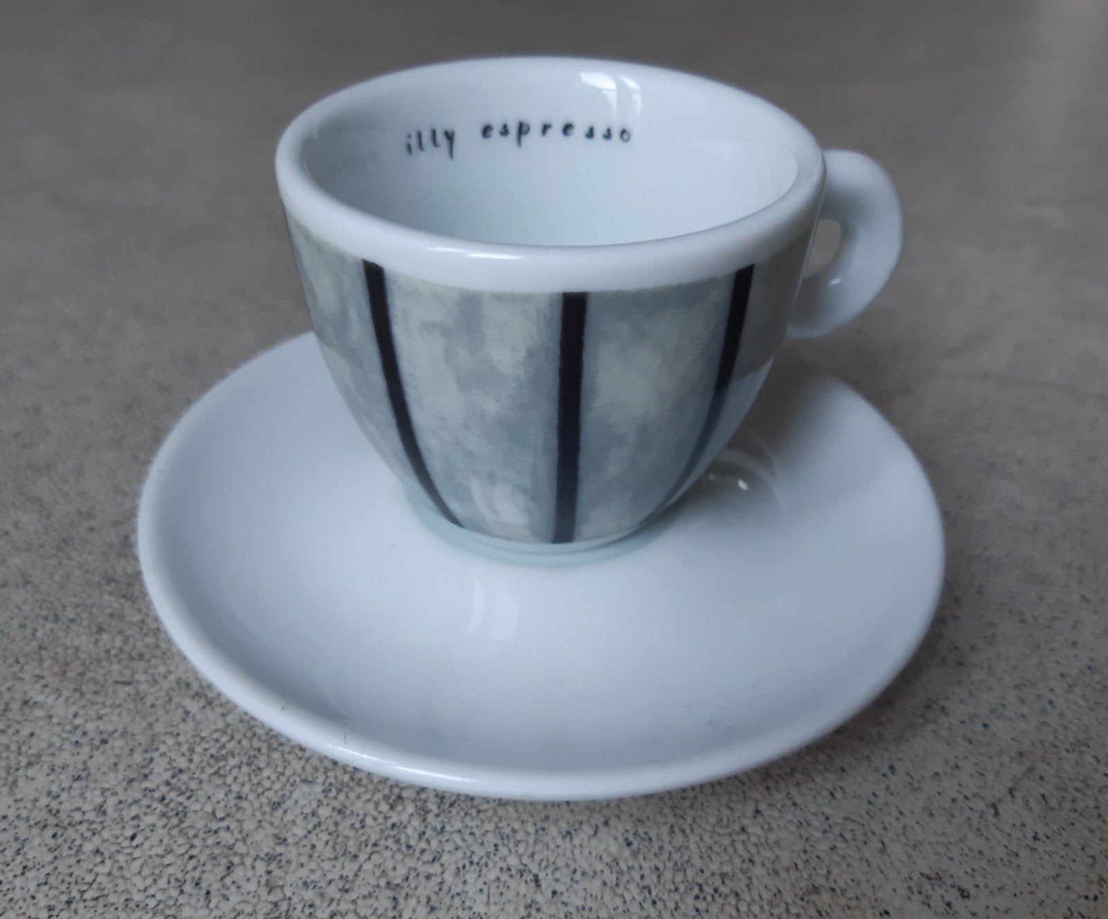 Illy Art Collection Espresso Kop - Spirale Invisibile 1995, Ophalen of Verzenden, Zo goed als nieuw, Overige stijlen, Kop(pen) en/of Schotel(s)