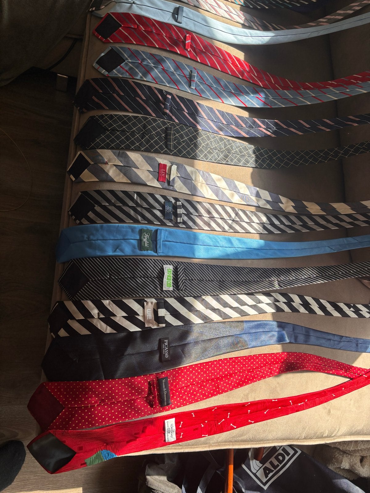 Diverse collectie heren dassen - Verschillende kleuren en pa, Ophalen of Verzenden, Gedragen, Meerkleurig, Effen