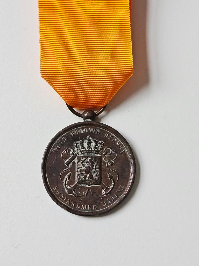 Trouwe dienst medaille Marine 36mm brons onderscheiding, Ophalen of Verzenden, Marine, Nederland, Lintje, Medaille of Wings