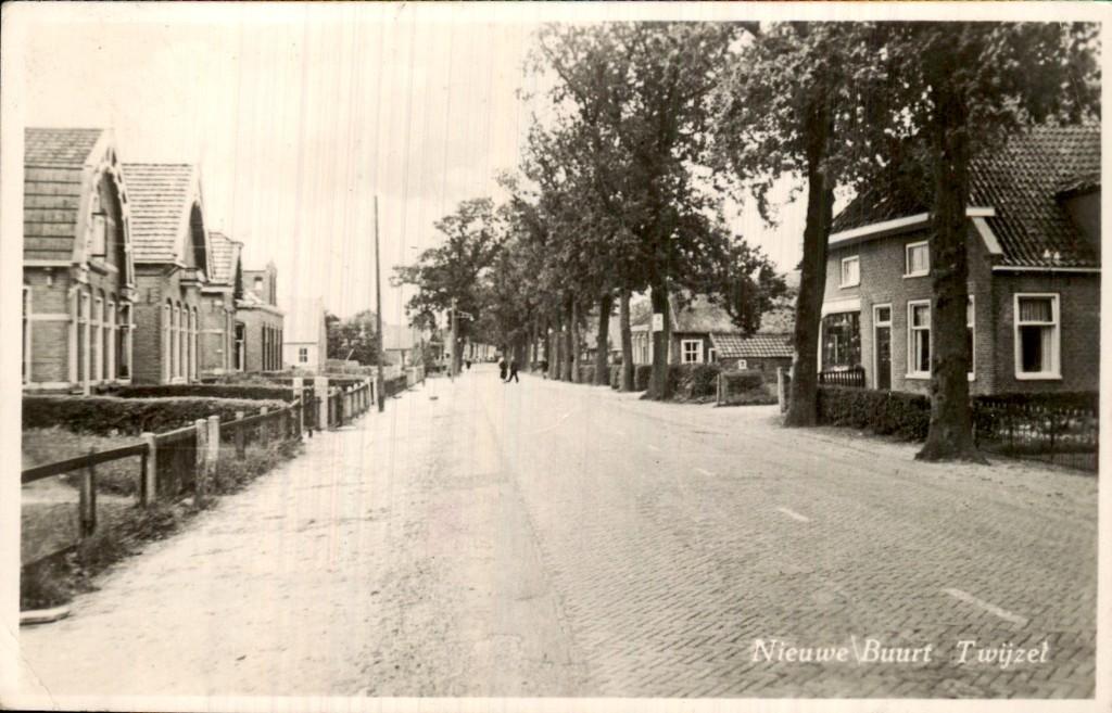 Twijzel - Nieuwe Buurt - Straatbeeld, Ophalen of Verzenden, 1940 tot 1960, Gelopen, Friesland