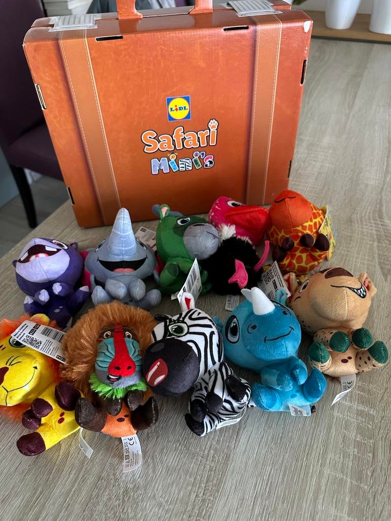 Complete set 10 Lidl Safari Mini's met kaartjes en koffer, Kinderen en Baby's, Speelgoed | Knuffels en Pluche, Lidl, Overige karakters