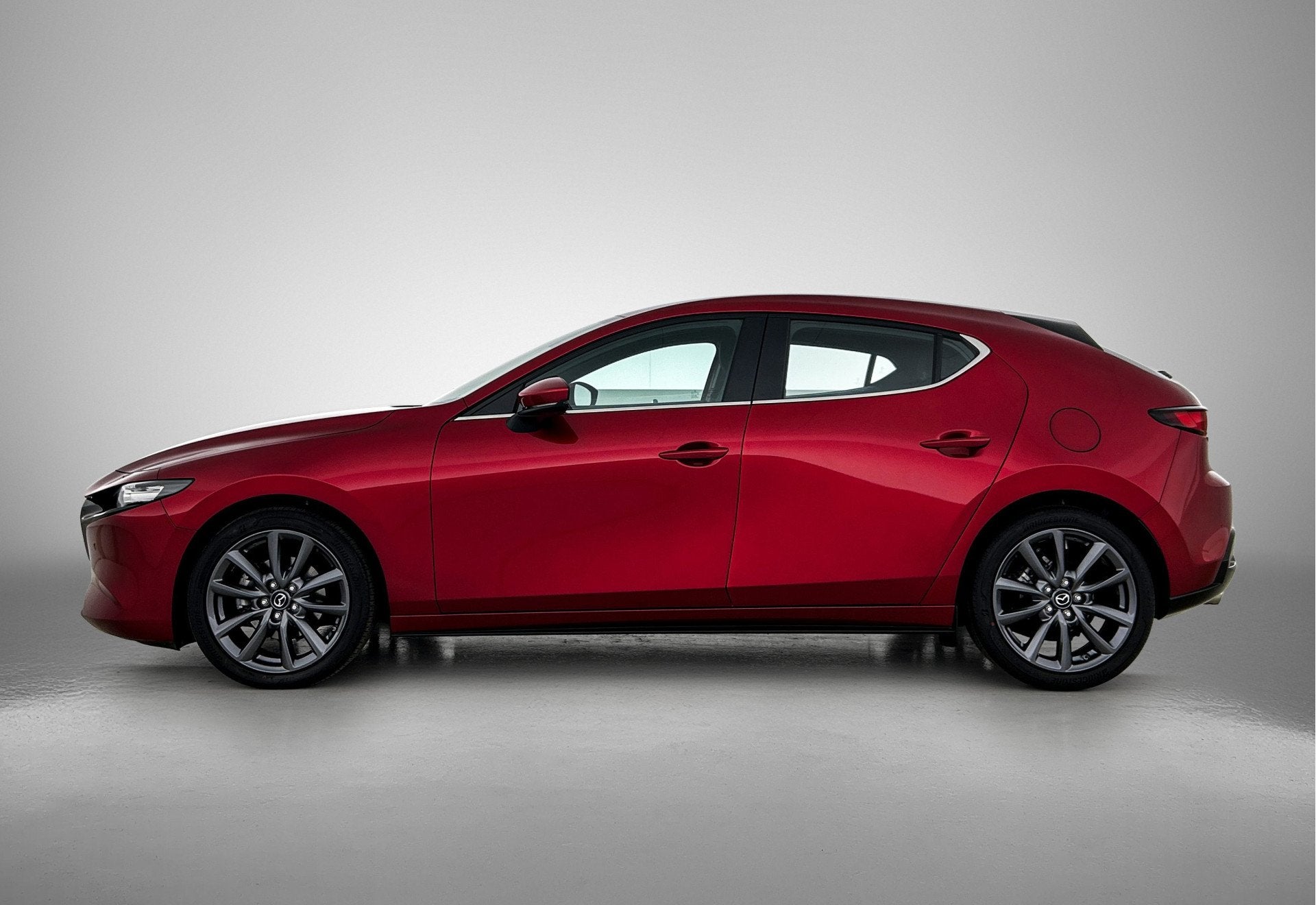 Mazda 3 2.5 e-SkyActiv-G M Hybrid 140 Centre-line | Stoel en, Auto's, 12 maanden, Stof, Gebruikt, 4 cilinders