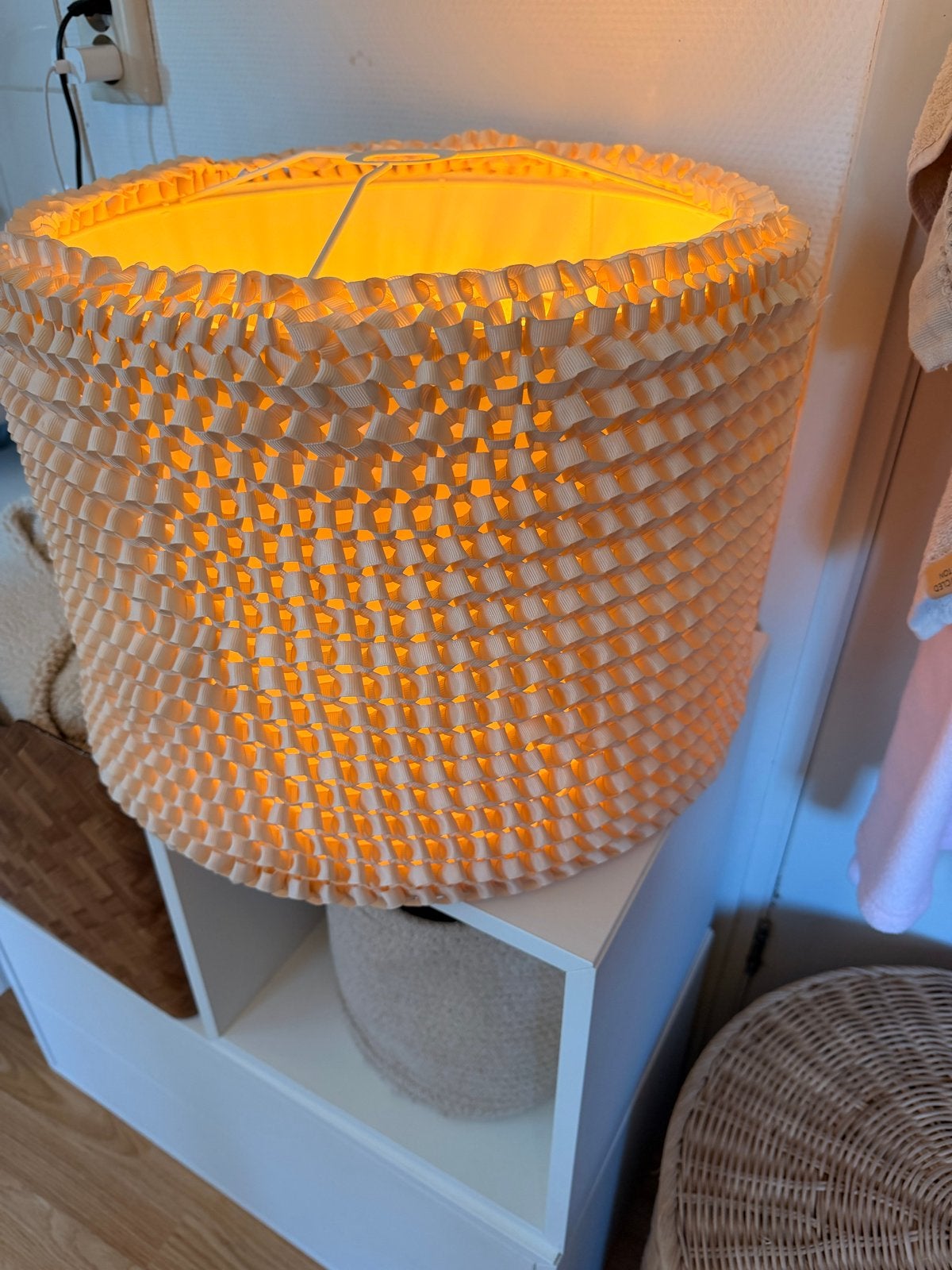 IKEA LERGRYN Plissé Lampenkap - Crème, Ophalen, Papier/karton, Overige typen, Rond