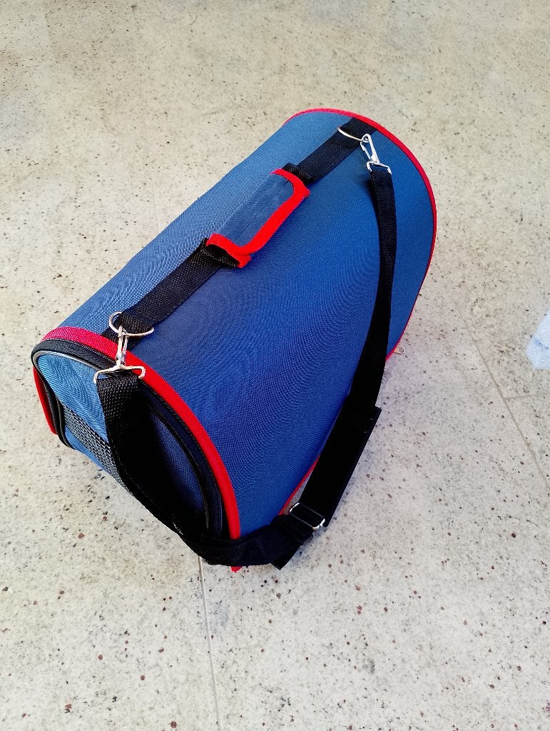 Draagtas blauw/rood kleine hond of kat, Dieren en Toebehoren, Ophalen of Verzenden, Gebruikt