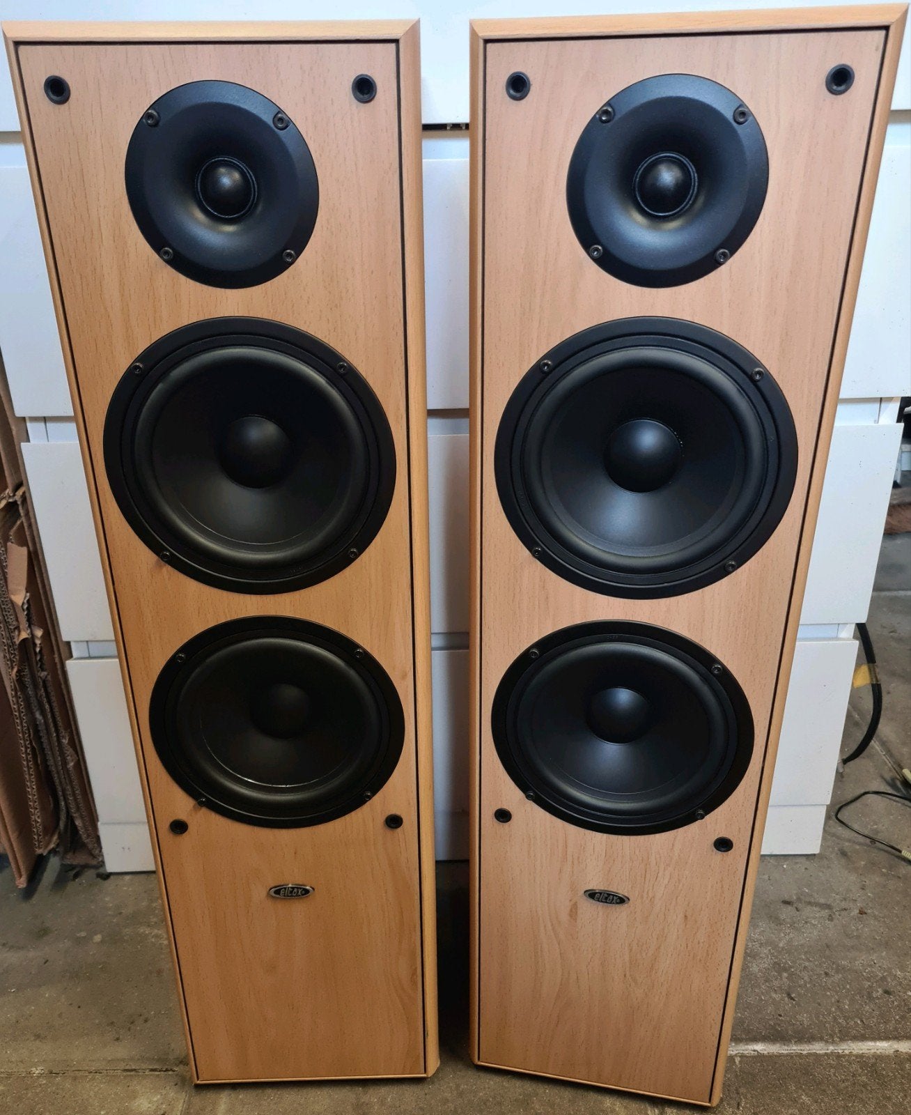 Eltax concept 200 luidsprekers i.z.g.s. 100/200 watt
