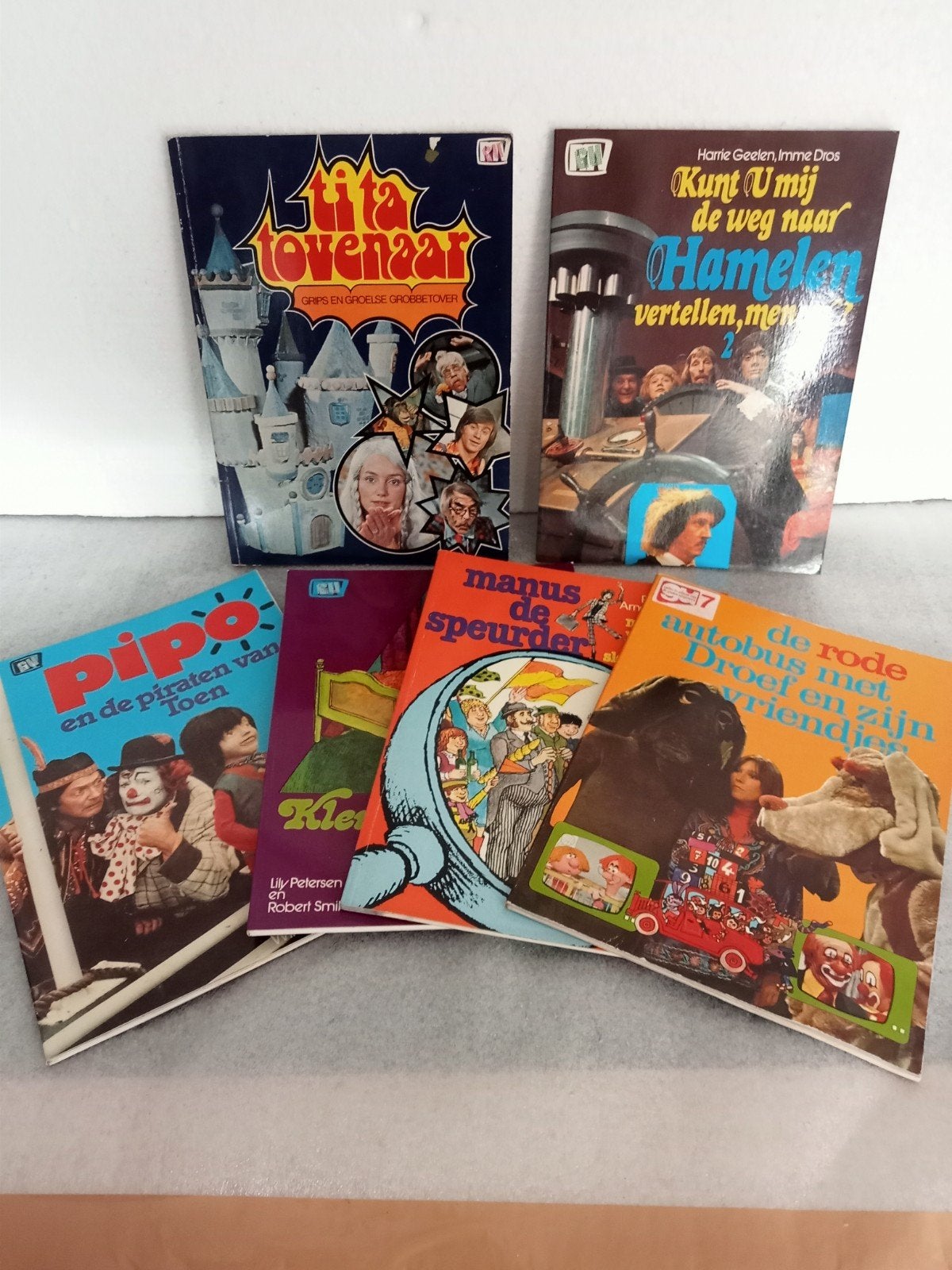 Vintage kinderboeken Nederlandse TV-series jaren '70, Ophalen of Verzenden