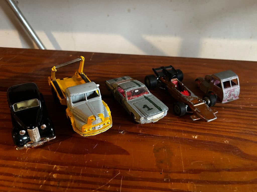 Collectie oude Dinky Toys modellen - Diverse voertuigen, Ophalen of Verzenden, Gebruikt, Auto