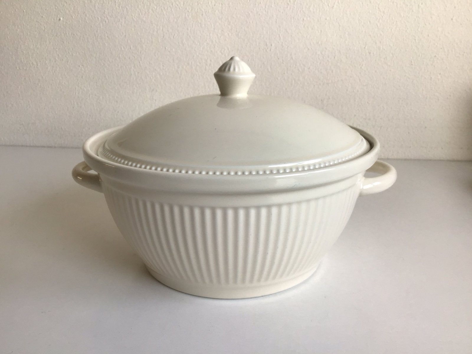 Dekschaal ovenschaal terrine Wedgwood Windsor 19 cm - NIEUW, Huis en Inrichting, Keuken | Servies, Klassiek, Nieuw, Ophalen of Verzenden