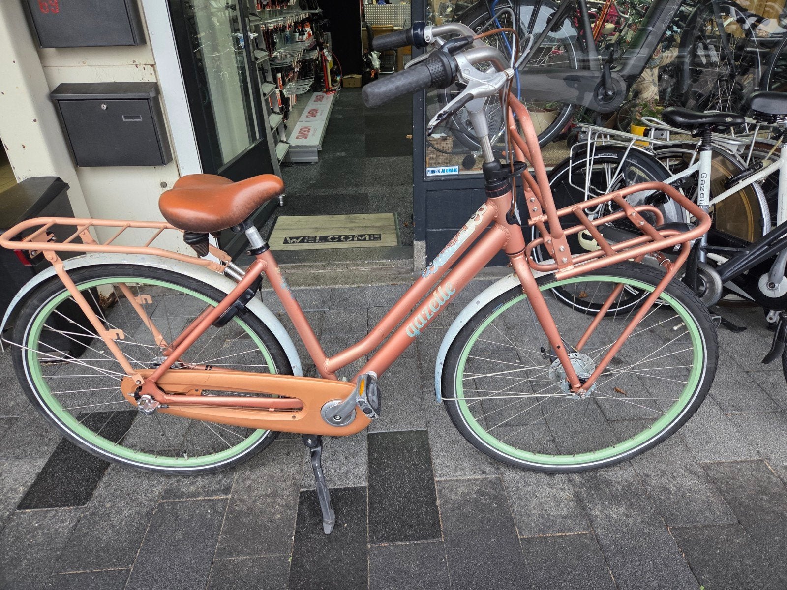 Gazelle Transportfiets Dames - Zo goed als nieuw, Velgrem, Versnellingen, Info@gazelle.nl, Ophalen of Verzenden