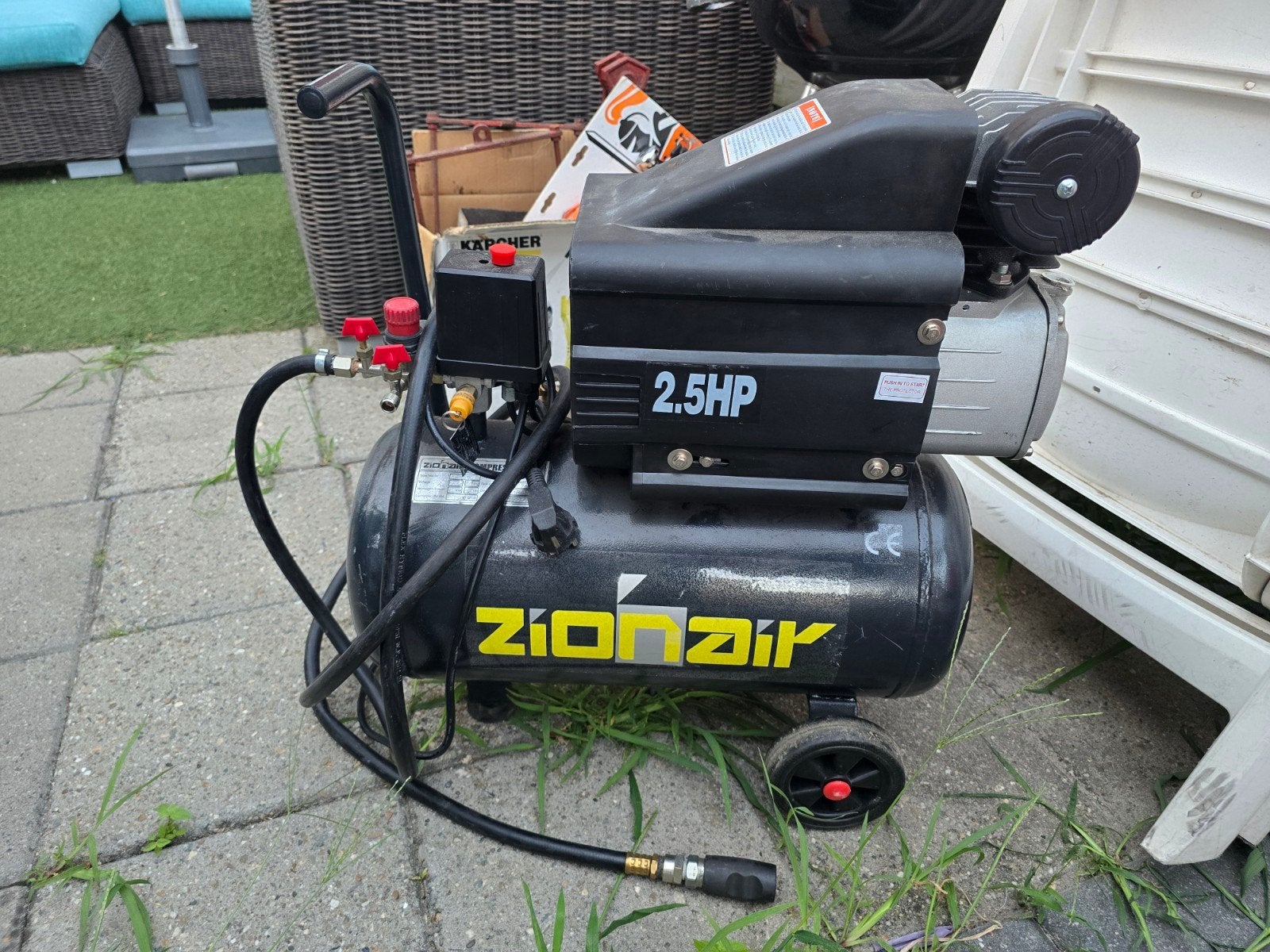 ZionAir Compressor 2.5HP - Zo goed als nieuw, Ophalen, Nieuw, 10 bar of meer