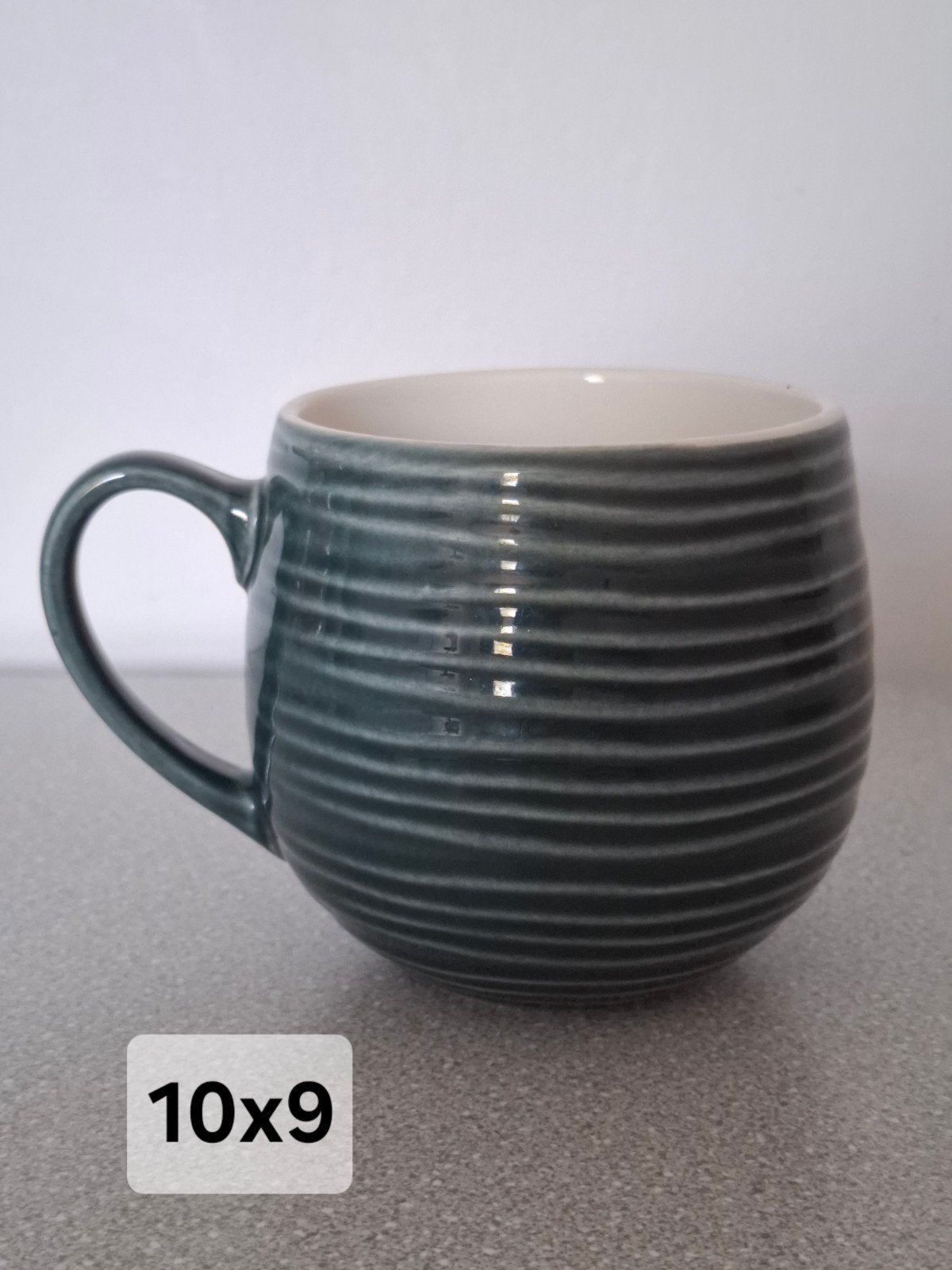 Leuke bolvormige mok in petrol groen - 10 x 9 cm, Ophalen of Verzenden