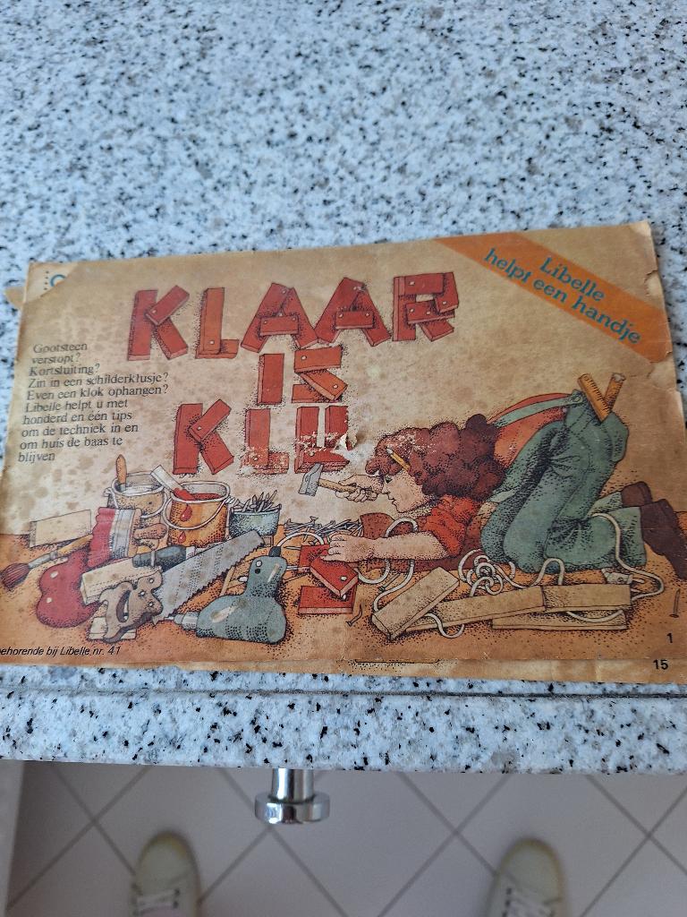 Nostalgische gids voor klussers, Boeken, Ophalen of Verzenden, Gelezen