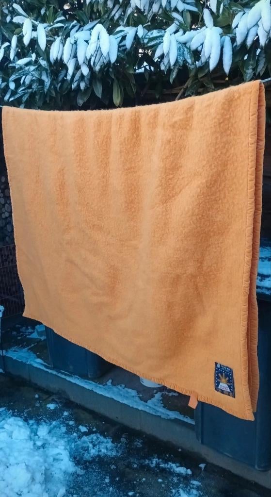 Wollen deken solemio sole mio sprei kleed Vintage retro, Huis en Inrichting, Slaapkamer | Beddengoed, Overige maten, Oranje, Ophalen of Verzenden