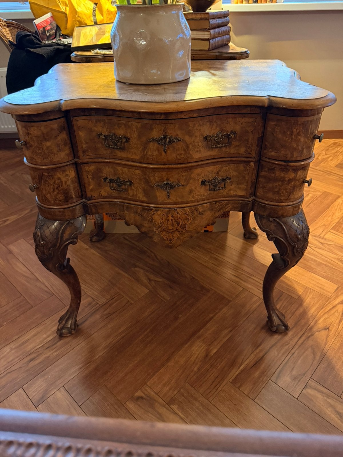 Antieke walnoten kast, Ophalen of Verzenden
