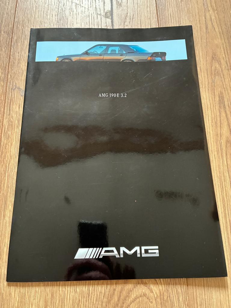 Mercedes-Benz AMG 190E 3.2 W201 brochure - beetje schade, Ophalen of Verzenden, Zo goed als nieuw, Mercedes