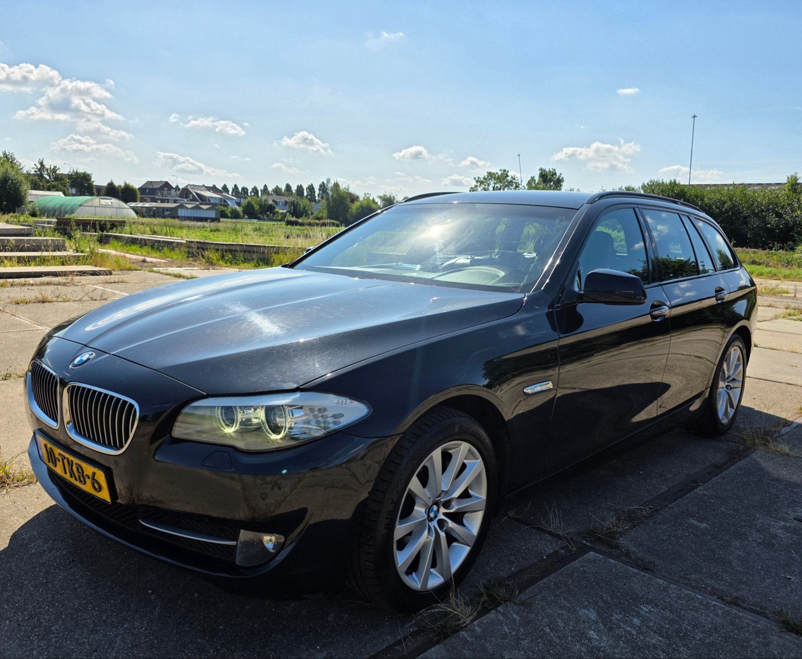 BMW 5-Serie 2.0 I 528 Touring AUT 2012 Zwart, Auto's, BMW, Automaat, 1700 kg, 2000 kg, Zwart