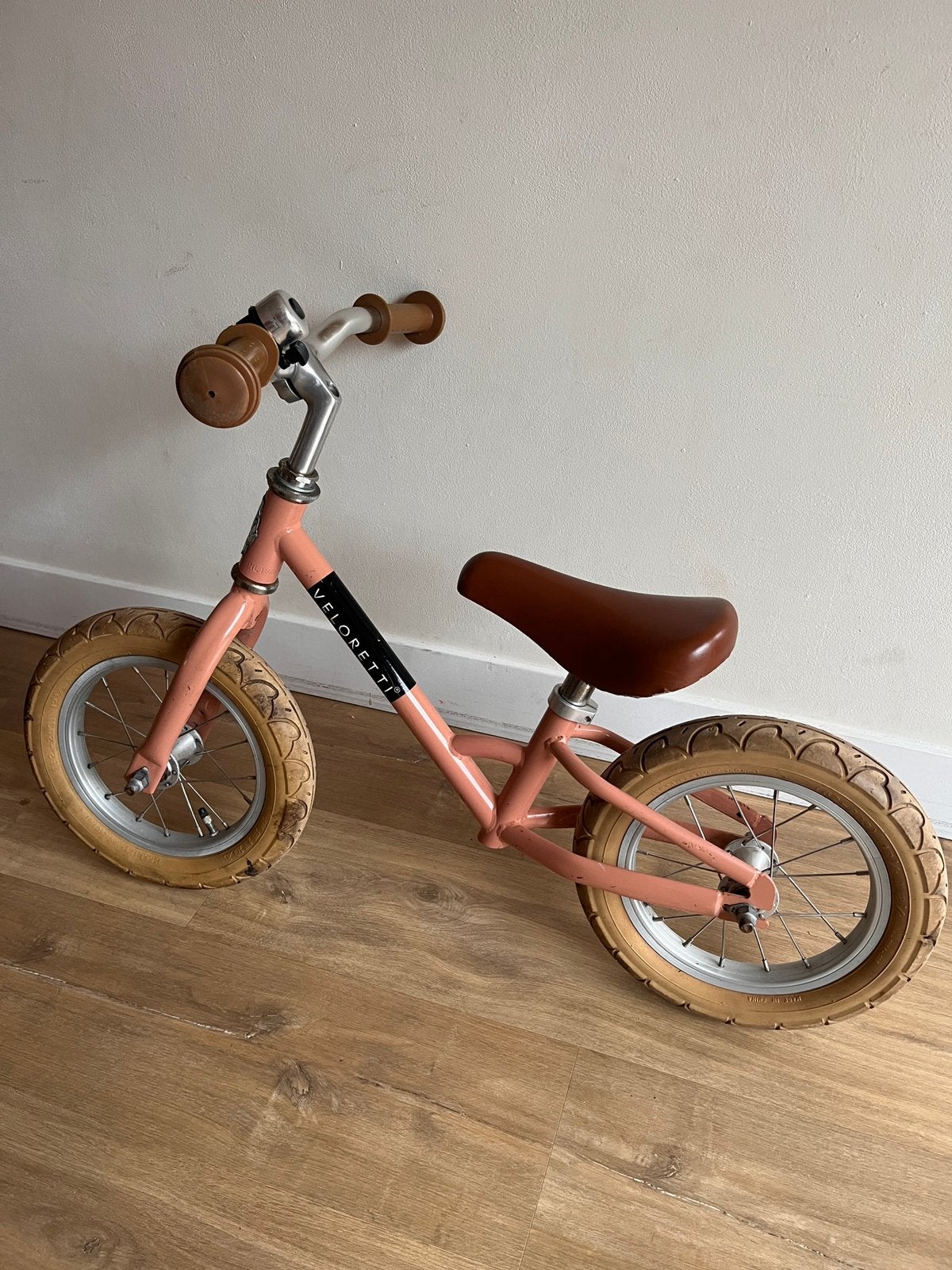 Veloretti loopfiets zalm, Ophalen, Gebruikt, Loopfiets