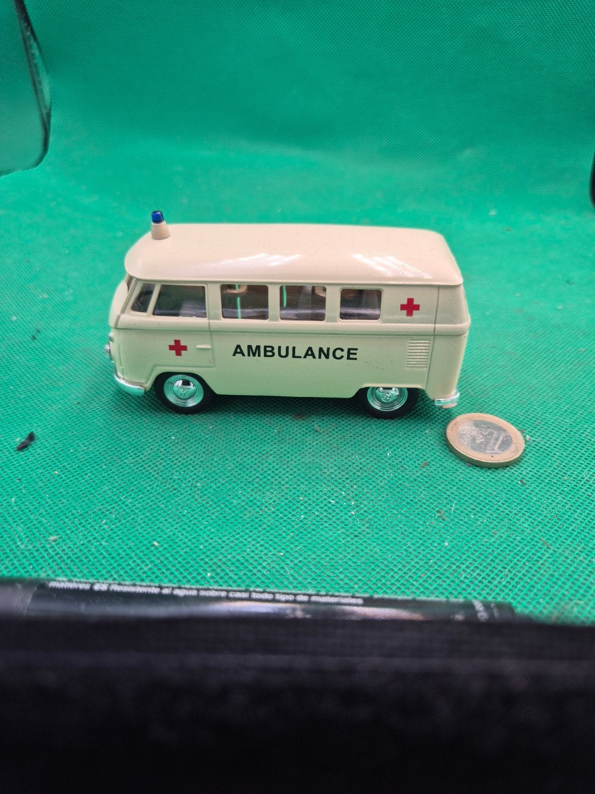 670 Volkswagen T1 Bus welly, Hobby en Vrije tijd, Modelauto's | Overige schalen, Ophalen of Verzenden, Zo goed als nieuw, Auto