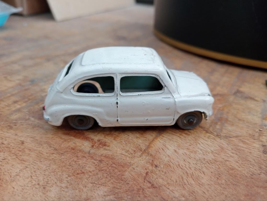 Fiat 600 Dinky toys 183, Ophalen of Verzenden, Auto, Dinky Toys