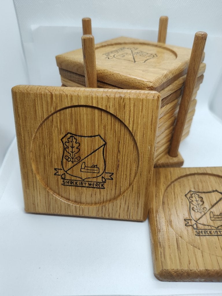 Vintage Meubelfabriek Oisterwijk 12x Eiken Onderzetters, Hout, Gebruikt, Glasonderzetter, Met houder