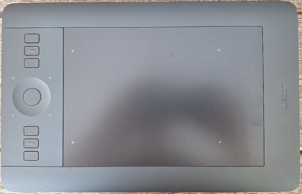 Wacom Intuos Pro Pen Tablet Model PTH-451, Computers en Software, Tekentablets, Ophalen, Zo goed als nieuw, Bedraad, Wacom
