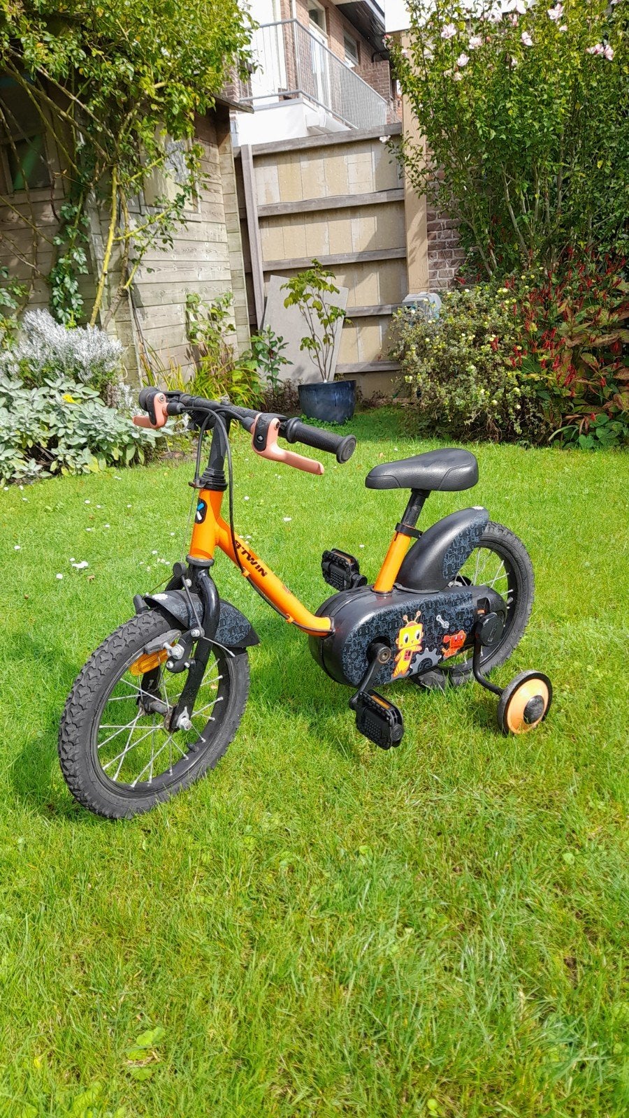 B'Twin 14 inch kinderfiets met zijwieltjes, Ophalen, Zijwieltjes, Gebruikt, Velgrem
