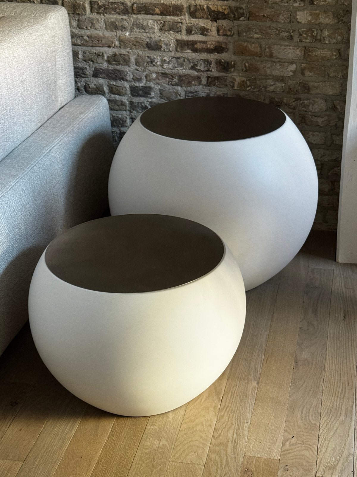 Moderne  bijzettafels - Meridiani Bongo, Ophalen, Minder dan 55 cm, Rond, Zo goed als nieuw