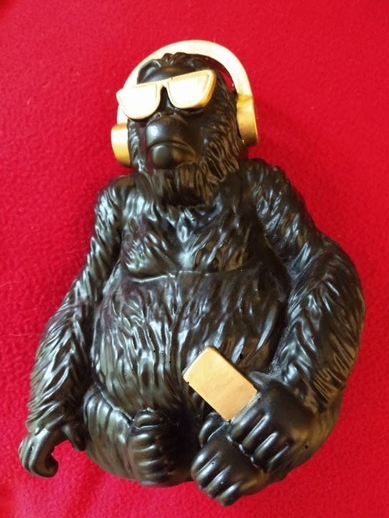 Gorilla met koptelefoon, zonnebril en mobiel, Ophalen of Verzenden