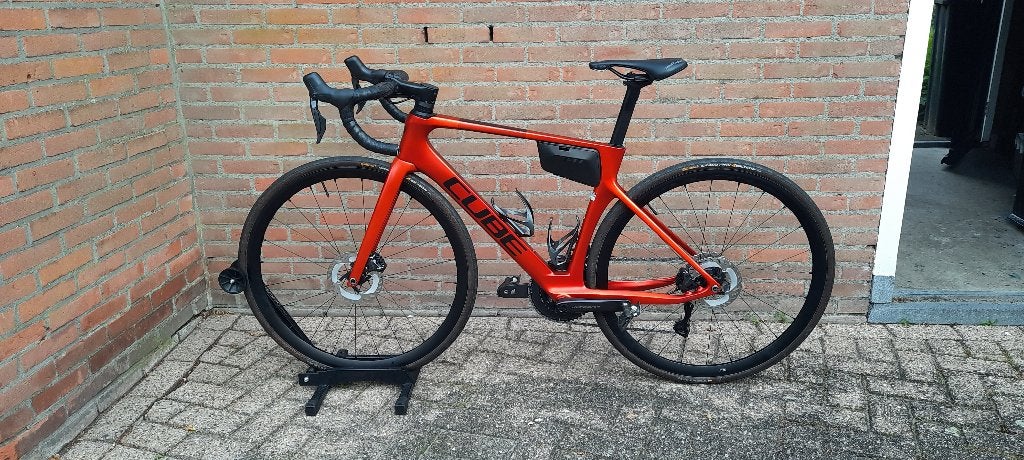 Cube Agree C62 Race, Gebruikt, Carbon, Meer dan 20 versnellingen, Schijfrem