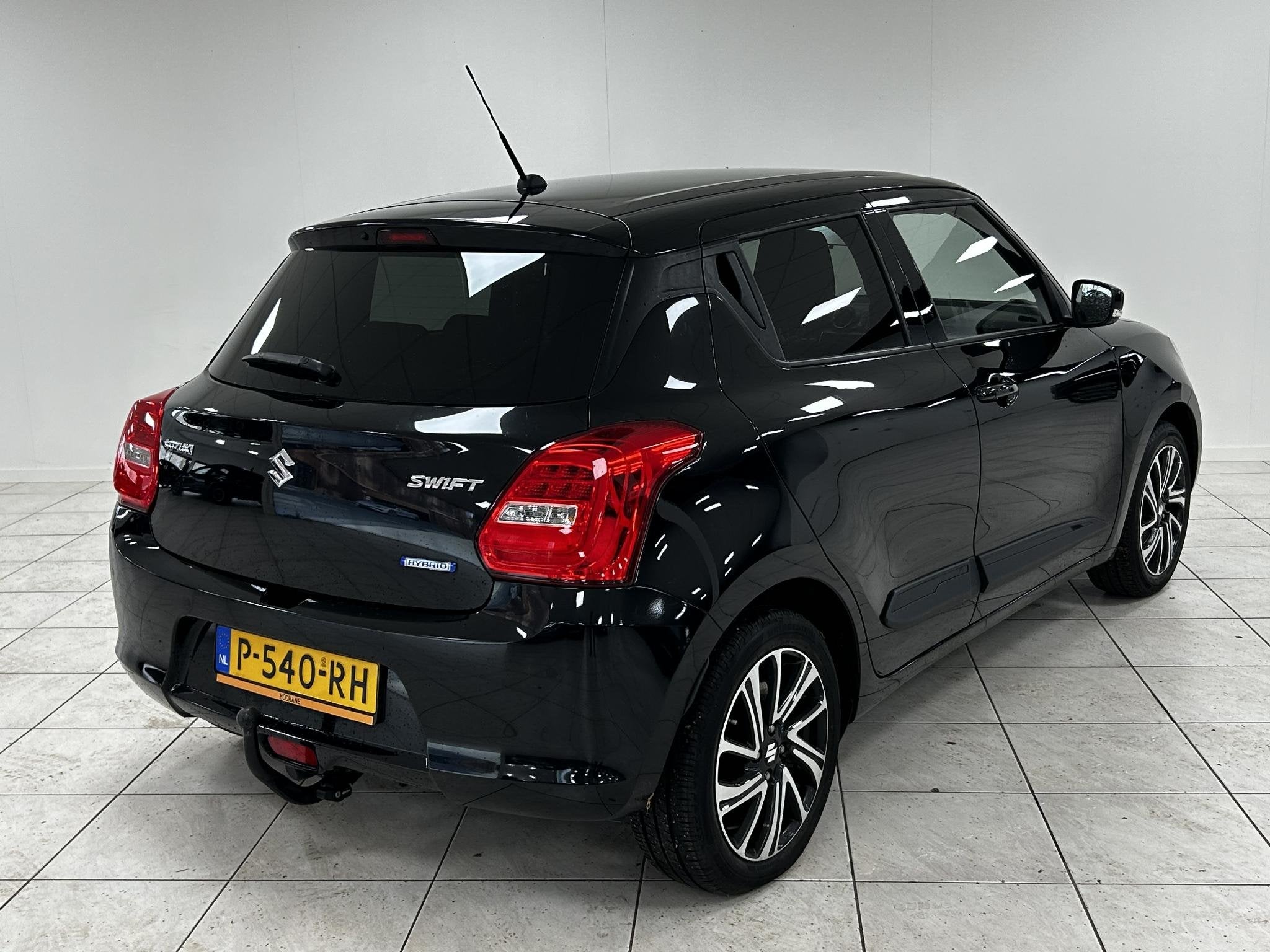 Suzuki Swift 1.2 Style Smart Hybrid NAVIGATIE | AFNEEMBARE T, Auto's, 83 pk, Stof, 4 cilinders, Met garantie (alle)