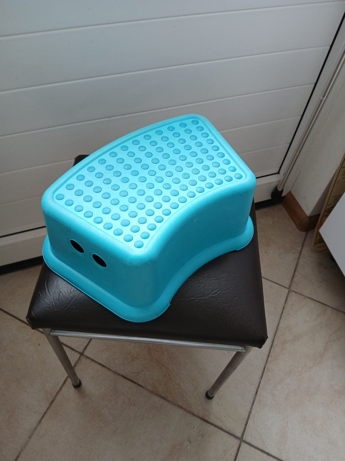 Kind opstapje blauw, Ophalen, Hout