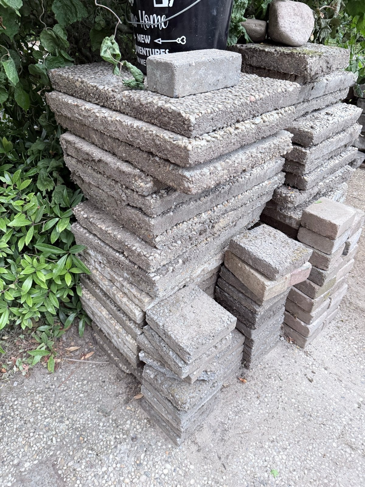 Gratis: Grindtegels 60x40, Tuin en Terras, Tegels en Klinkers, Ophalen, Gebruikt, Klinkers, 10 m² of meer