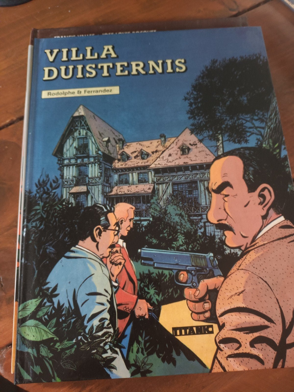 Villa Duisternis - HC - Nette staat - Uitgave 1988, Eén stripboek, Ophalen of Verzenden, Zo goed als nieuw, Rodolphe & Ferrandez