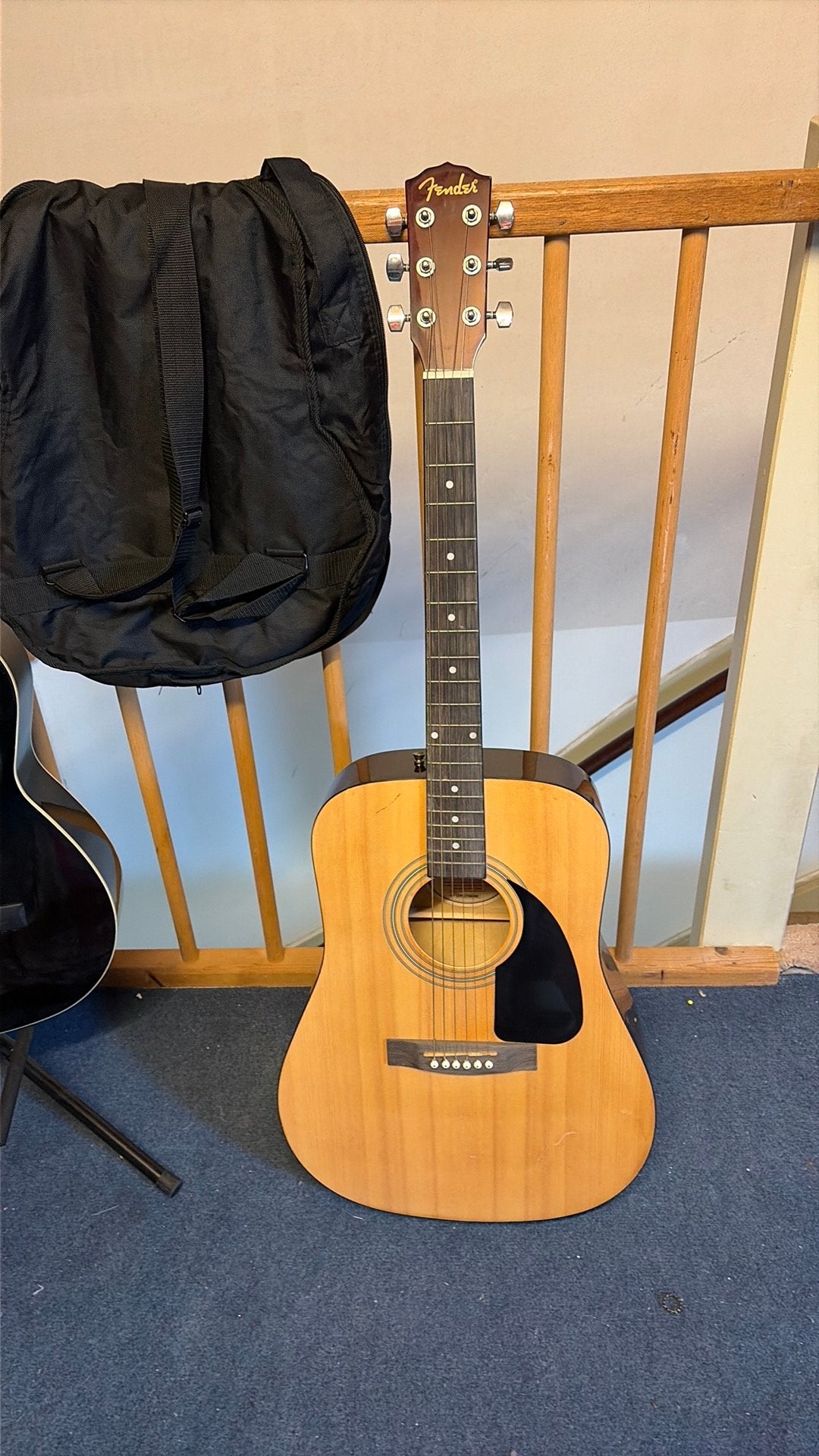 Fender en Clifton gitaren met hoezen en standaard, Ophalen of Verzenden, Zo goed als nieuw, Klassieke of Spaanse gitaar, Met koffer