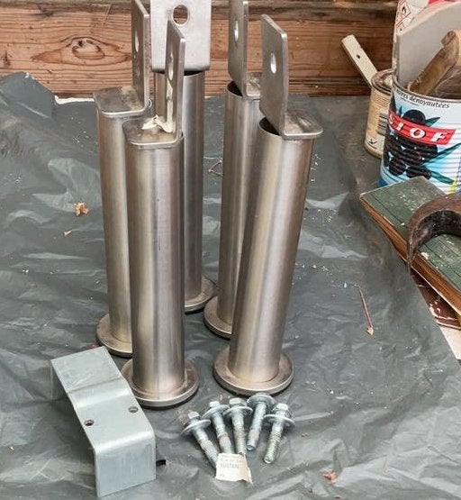 5 poten. 20 cm hoog van Sultan ikea bed, Ophalen of Verzenden, Gebruikt, Overige metalen