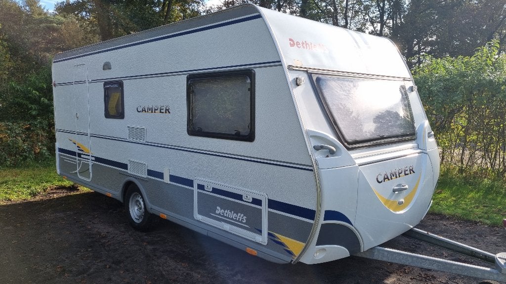 Dethleffs 500 TK Familiecaravan - 6 persoons met stapelbed, Treinzit, Particulier, Dethleffs, 5 tot 6 meter