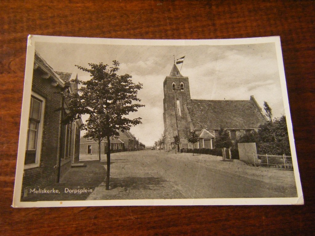 L42 - Meliskerke - Dorpsplein - Oud, Ophalen of Verzenden, 1940 tot 1960, Zeeland