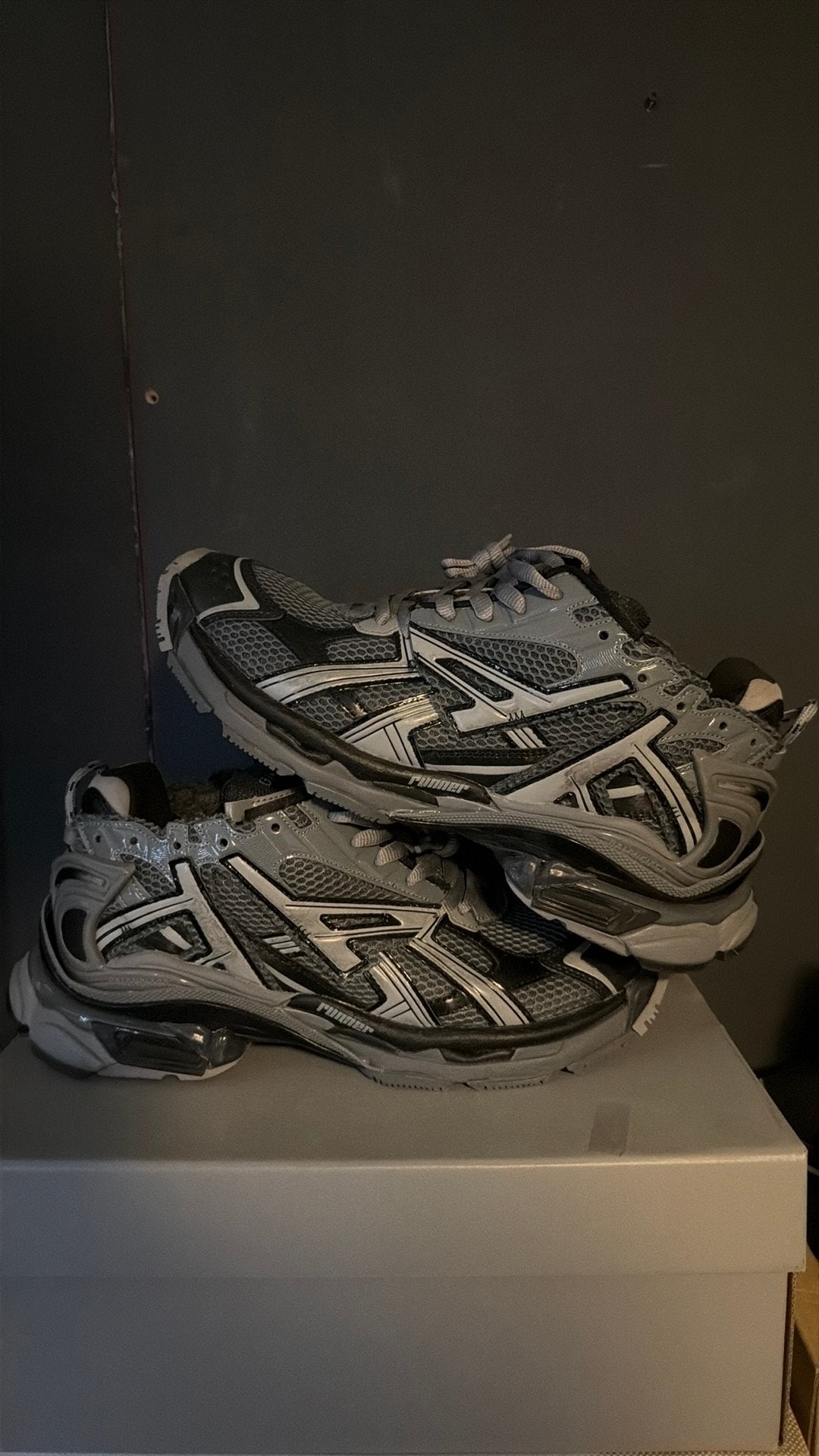 Balenciaga runners maat 45, Ophalen of Verzenden, Zo goed als nieuw, Zwart